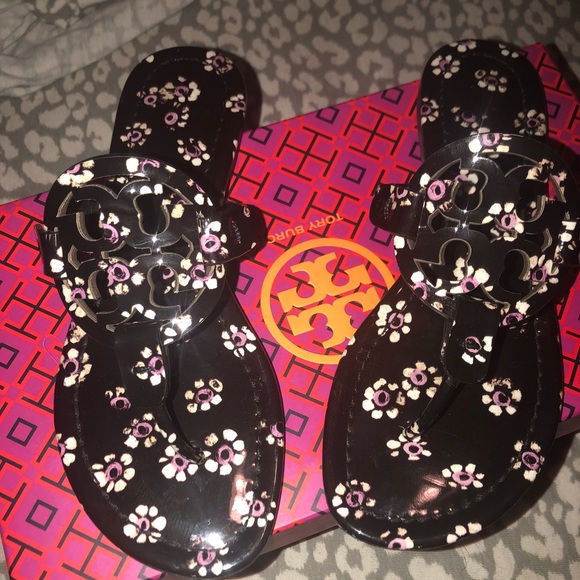 Tory Burch Sandals - Picture 1 of 3